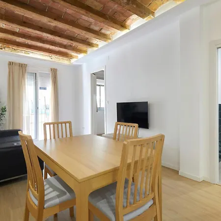 Daire Stylish Typical Bcn Flat *