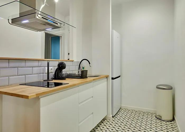 Daire Stylish Typical Bcn Flat